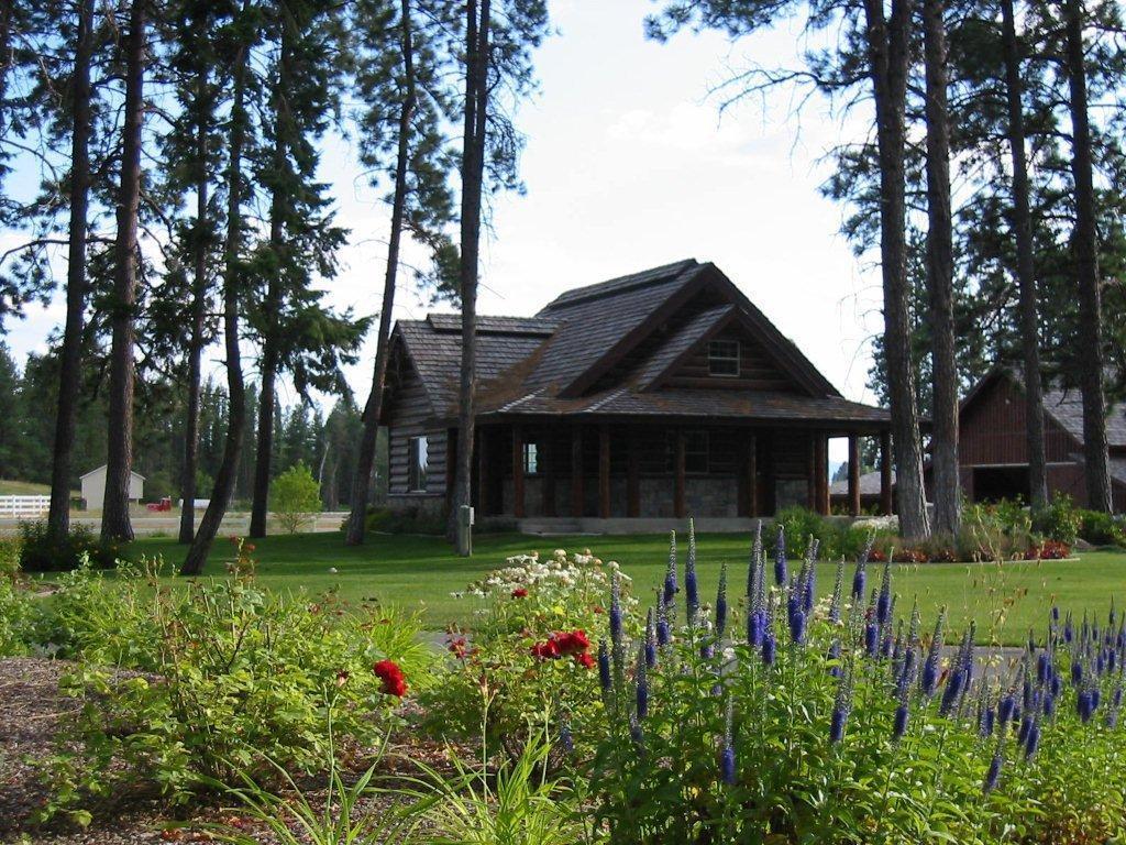 Glacier Mountain Lodge Columbia Falls Room photo