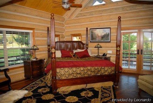 Glacier Mountain Lodge Columbia Falls Room photo